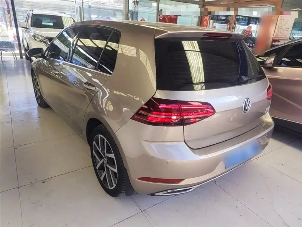 Golf 2018 230TSI automatic luxury model купить на сайте DeffCars