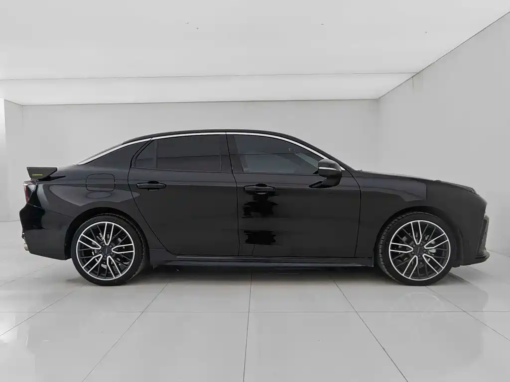 Lynk & Co 03 2025 2.0TD DCT Champion Edition Pro купить на сайте DeffCars