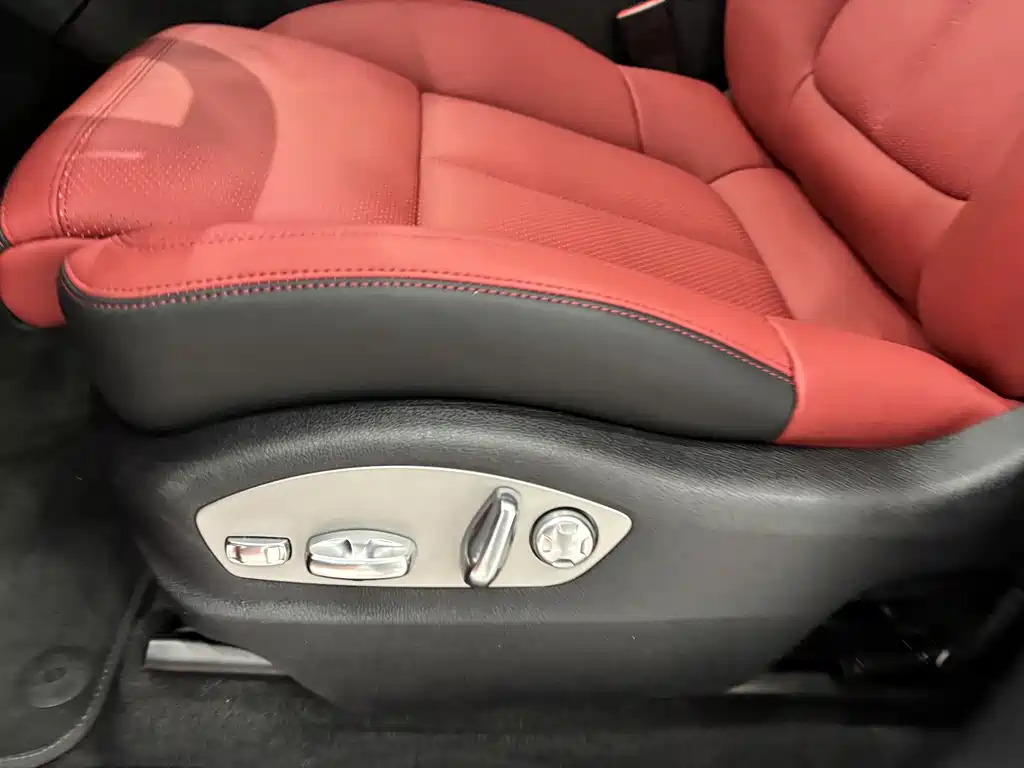 Macan 2023 Macan 2.0T купить на сайте DeffCars