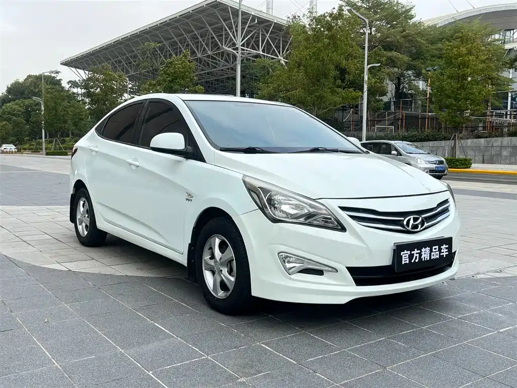Rena 2016 1.4L automatic intelligent GLS купить на сайте DeffCars
