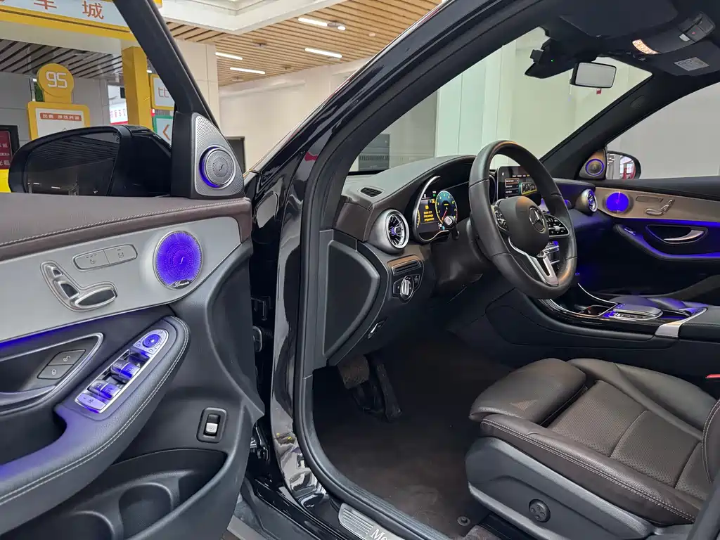 2022 Mercedes GLC 260 L 4MATIC Dynamic купить на сайте DeffCars