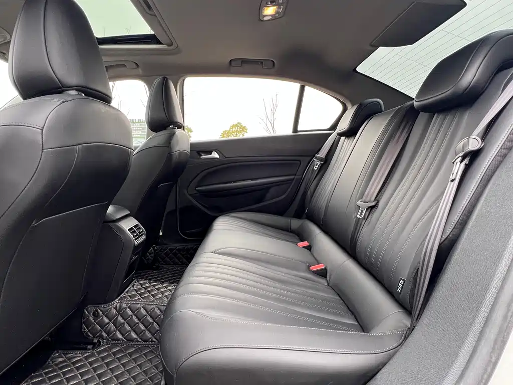 Peugeot 408 2019 360THP Automatic Deluxe Edition National VI купить на сайте DeffCars