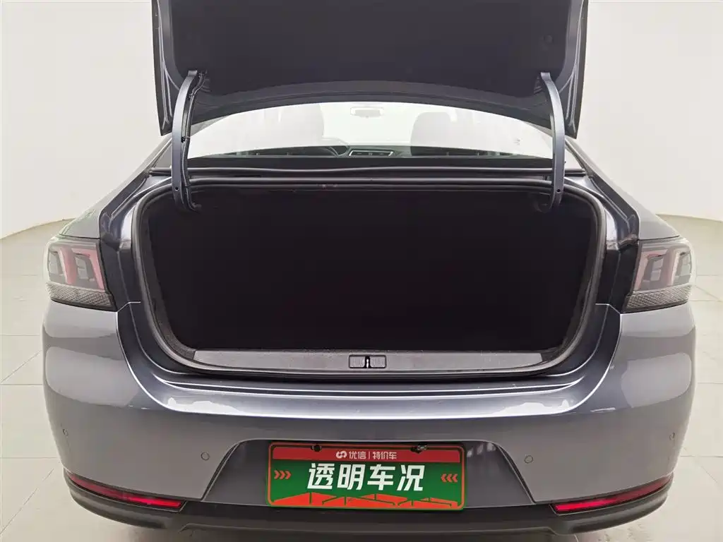 Peugeot 308 2018 1.6L automatic luxury version купить на сайте DeffCars