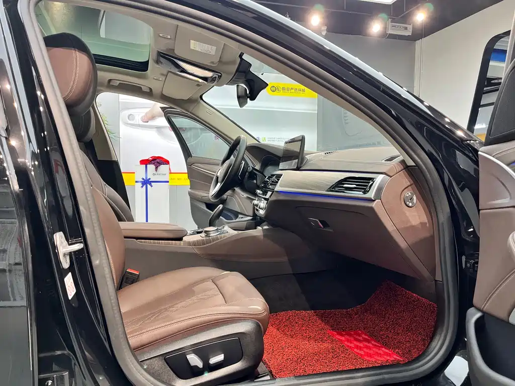 BMW 5 Series 2021 530Li Leading Luxury Package купить на сайте DeffCars