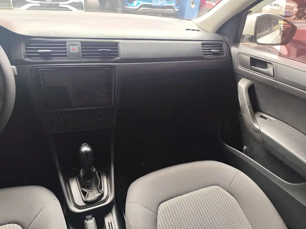 Santana 2018 1.5L automatic fashion version купить на сайте DeffCars