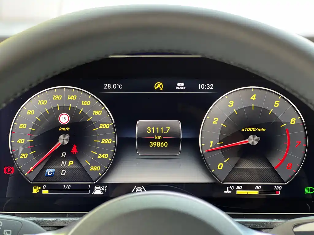 Mercedes G-Class 2023 Model G350 купить на сайте DeffCars