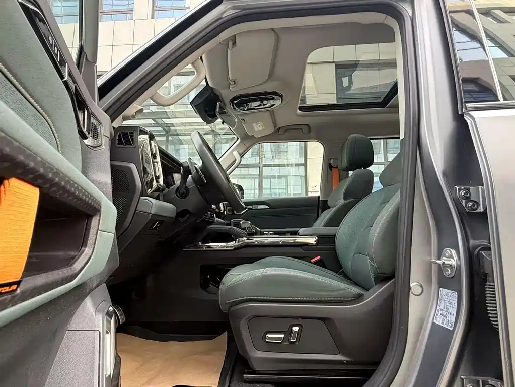Jietu Traveler 2023 2.0T four-wheel drive crossover PRO купить на сайте DeffCars