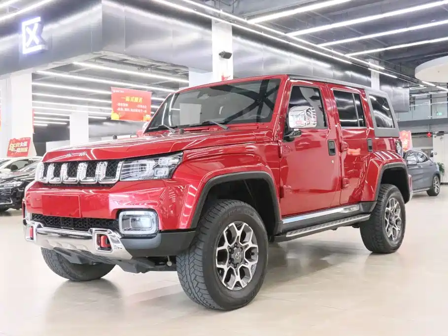 Beijing BJ40 2018 Plus 2.3T Automatic 4WD Flagship Edition China V купить на сайте DeffCars