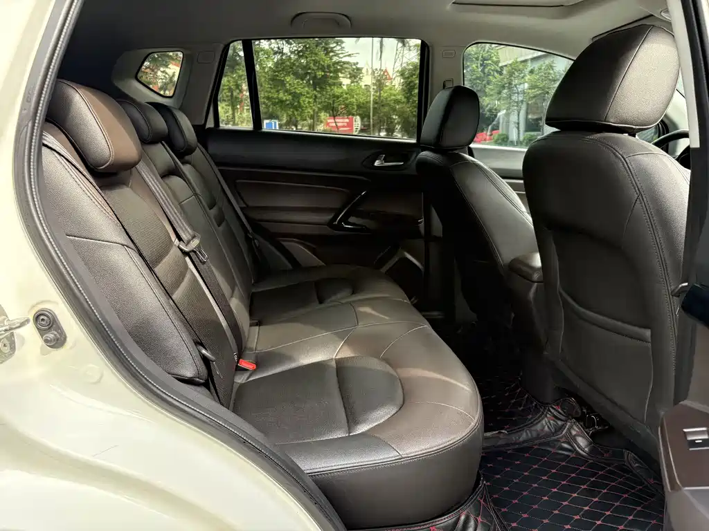 Trumpchi GS4 2015 200T G-DCT Deluxe Edition купить на сайте DeffCars