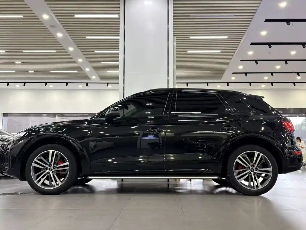 Audi Q5L 2022 facelift 45T premium dynamic model купить на сайте DeffCars