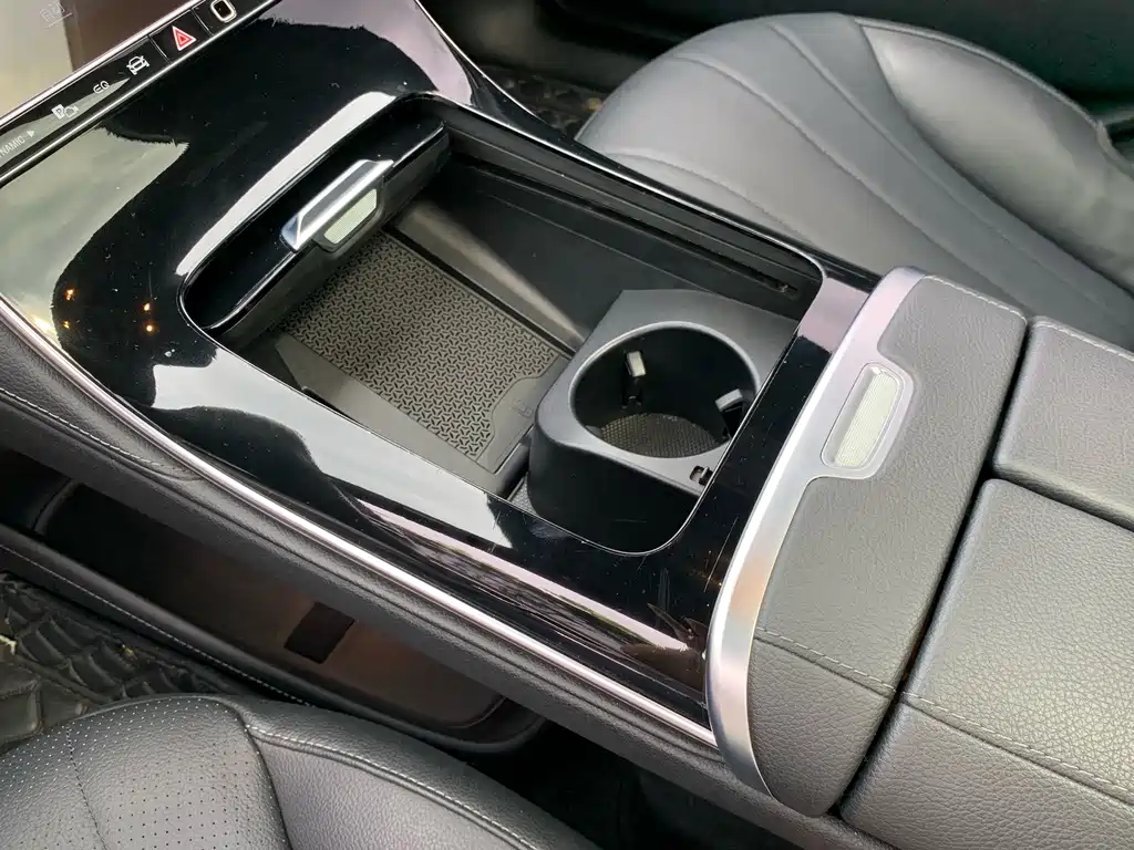 Mercedes EQE 2022 350 Luxury Edition купить на сайте DeffCars