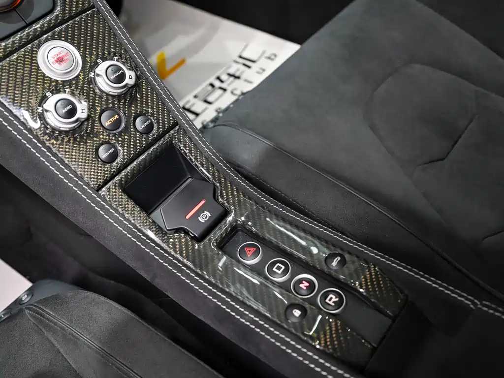 McLaren 650S 2014 3.8T Coupe купить на сайте DeffCars