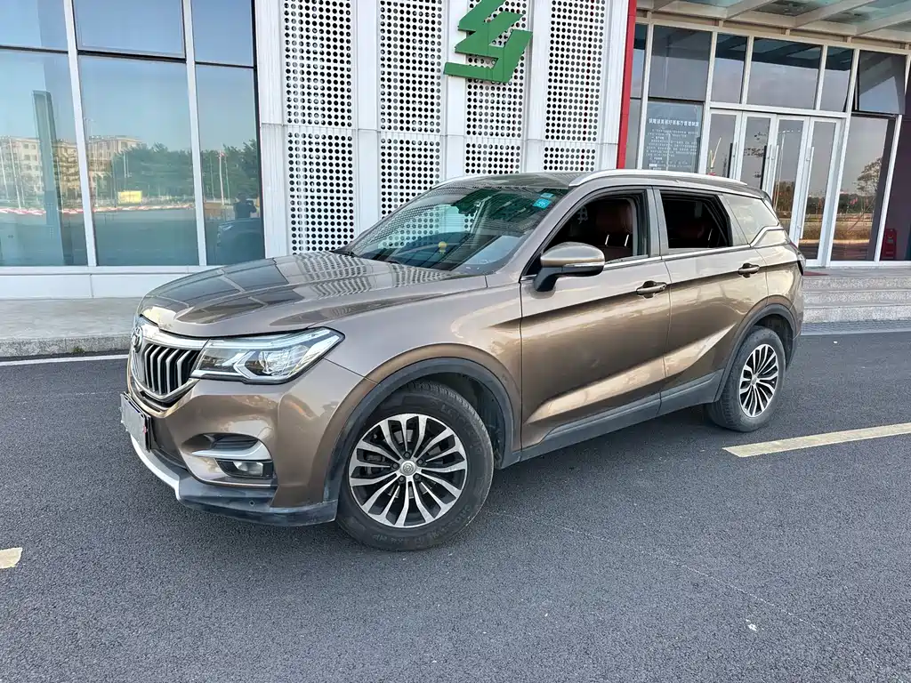 Zhonghua V6 2018 1.5T automatic premium model купить на сайте DeffCars