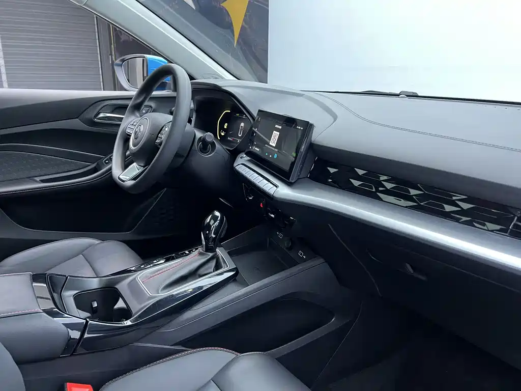 MG5 2022 180DVVT CVT Youth Deluxe Edition купить на сайте DeffCars