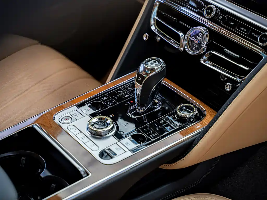 Flying Spur 2022 4.0T V8 Standard Edition купить на сайте DeffCars