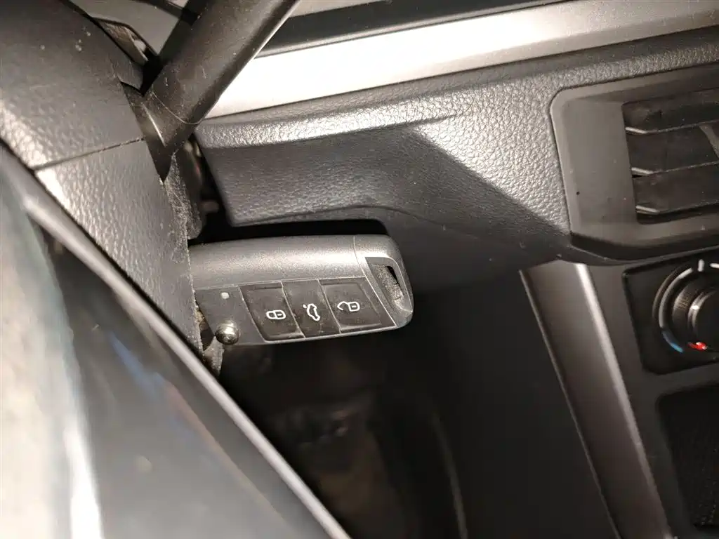 Polo 2019 Plus 1.5L Automatic Panoramic Enjoyment Edition купить на сайте DeffCars
