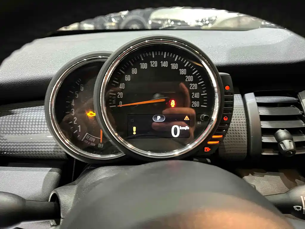 Mini 2014 model 1.5T COOPER Fun купить на сайте DeffCars