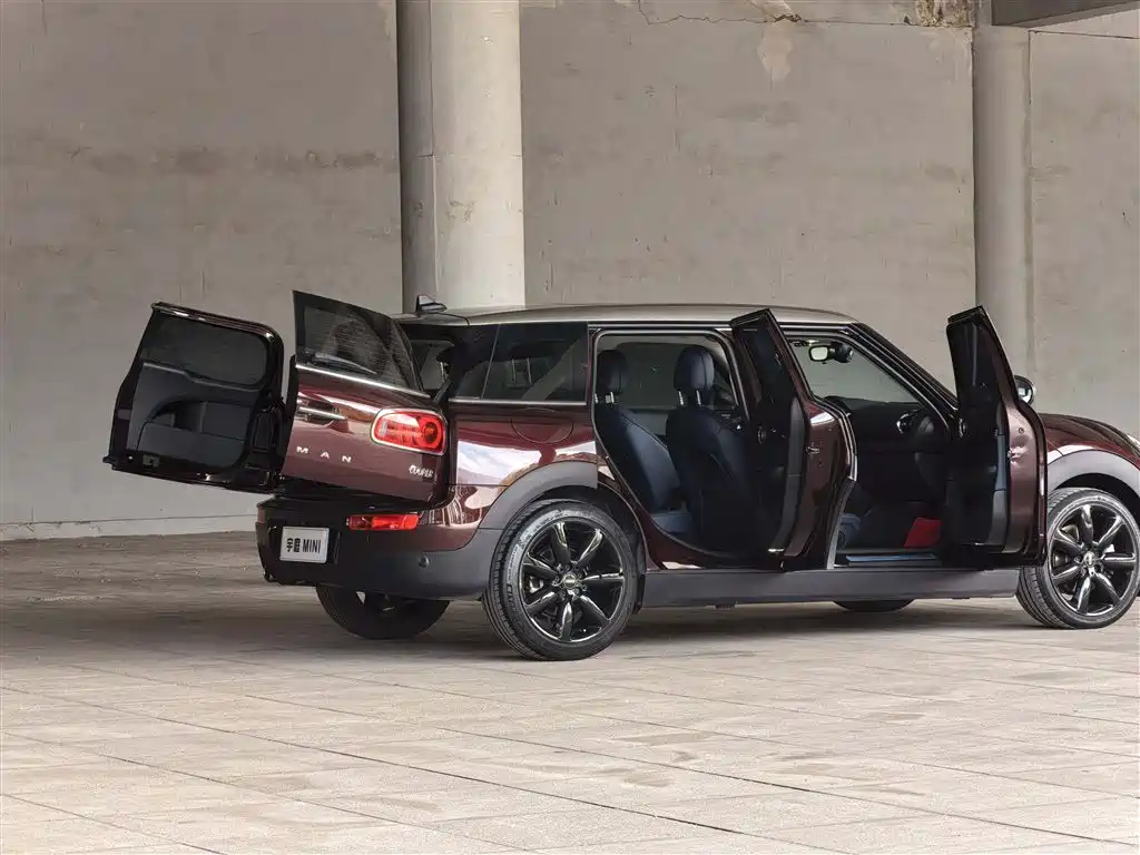 MINI CLUBMAN 2018 1.5T COOPER Artist купить на сайте DeffCars