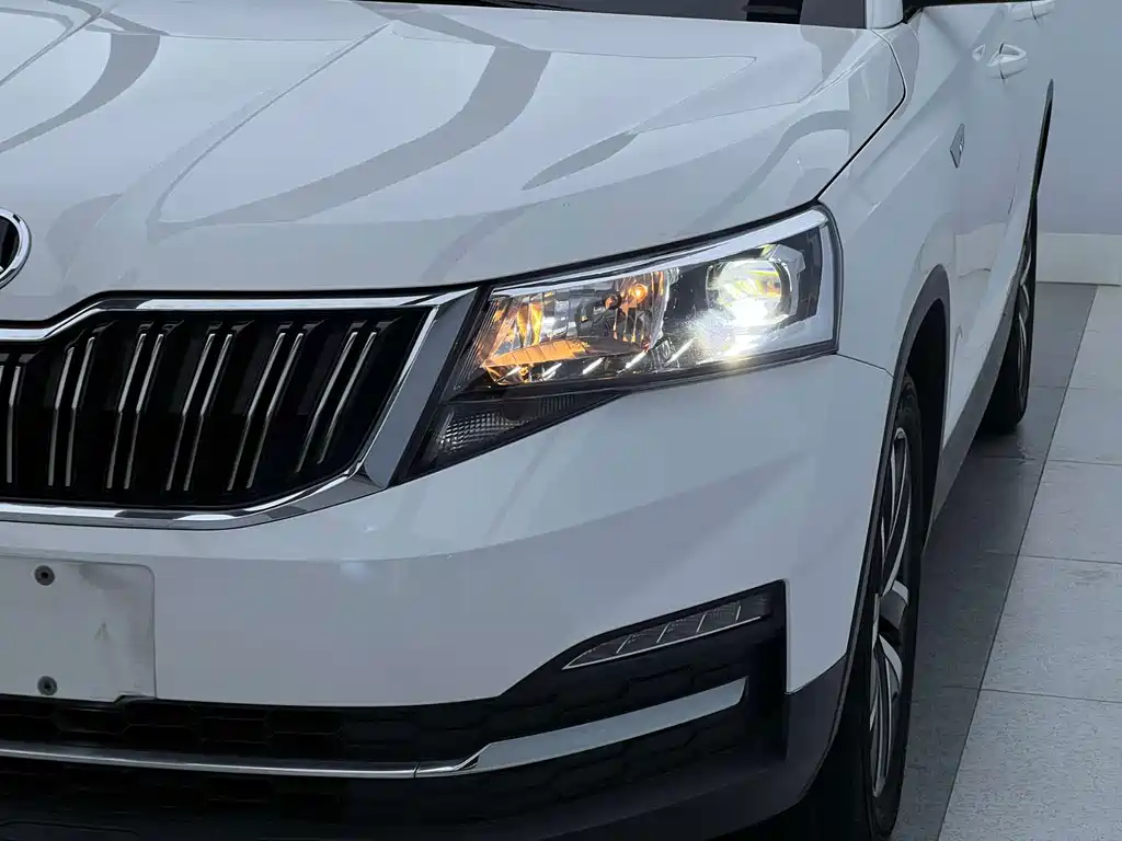 Kamiq 2021 1.5L Automatic Comfort Edition купить на сайте DeffCars