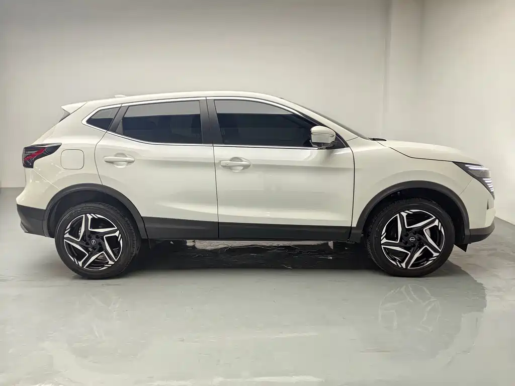 Qashqai 2025 facelift Honor 2.0L CVT XV+ leading version купить на сайте DeffCars