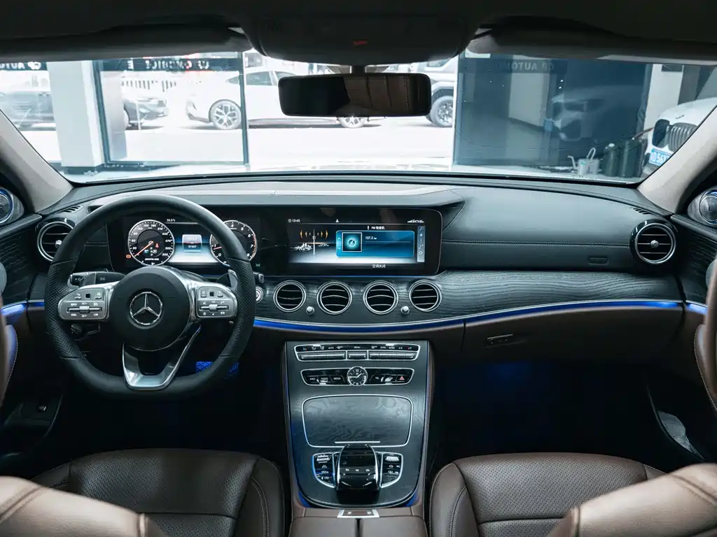 Mercedes-Benz E-Class 2017 E 300 L Sporty and Stylish купить на сайте DeffCars