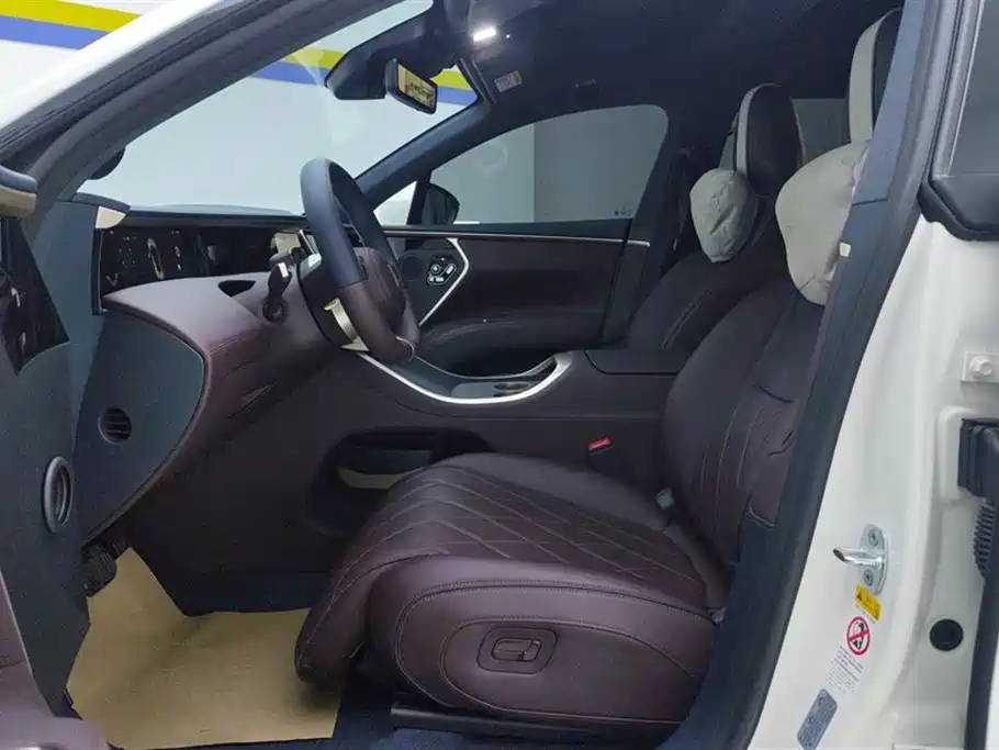 Avita 11 2025 facelift Max extended range version купить на сайте DeffCars
