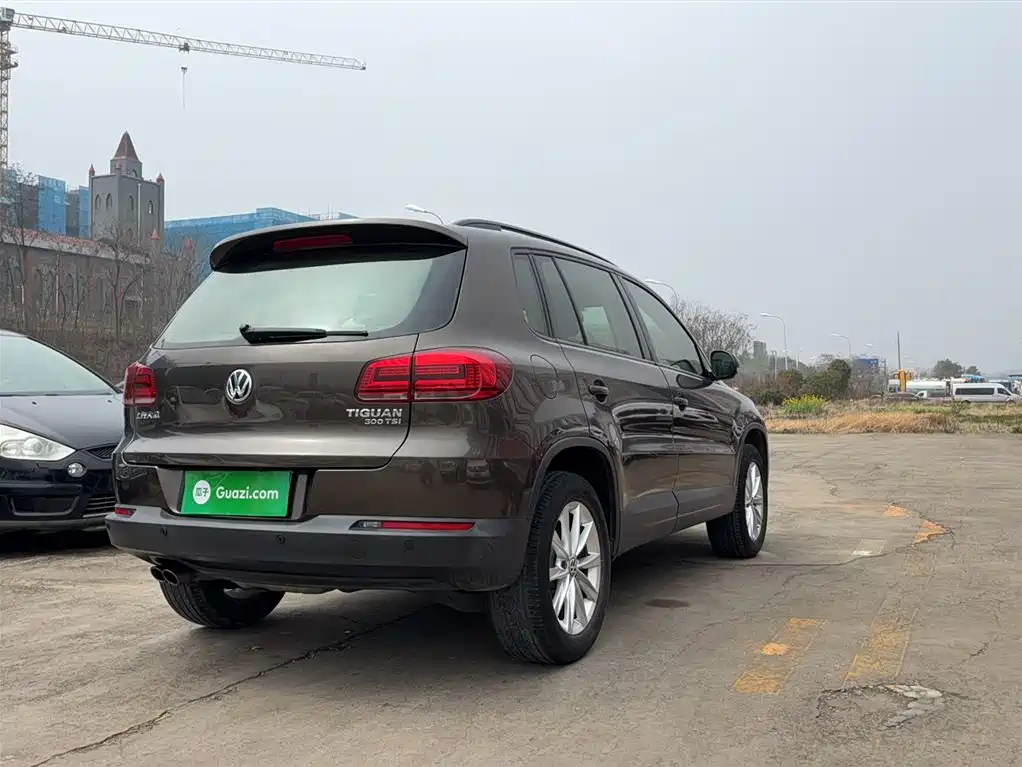 Tiguan 2017 300TSI automatic 2WD Silk Road Comfort Edition купить на сайте DeffCars