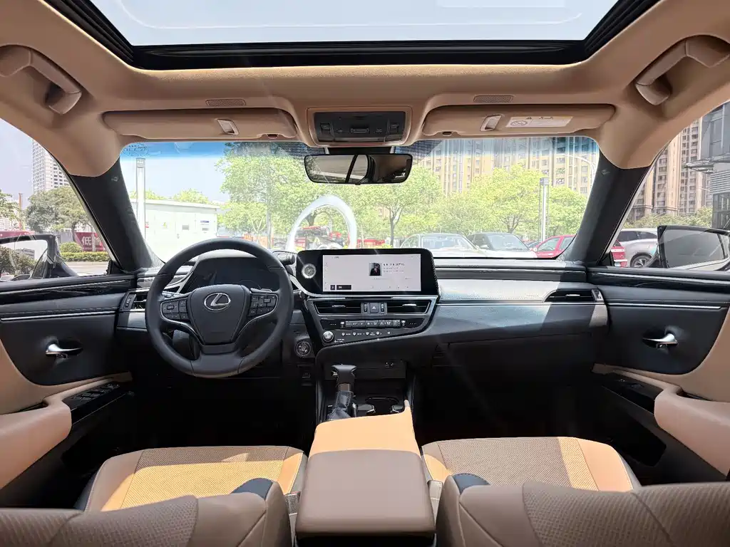 Lexus ES 2022 200 Excellence Edition купить на сайте DeffCars