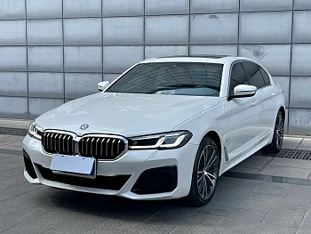 BMW 5 Series 2022 530Li Leading M Sports Package купить на сайте DeffCars