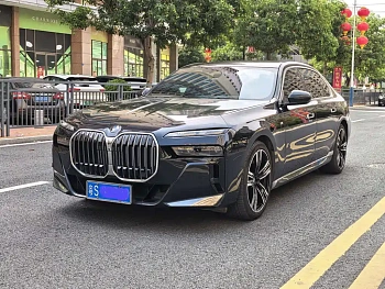 BMW 7 Series 2023 740Li Leading M Sports Package купить на сайте DeffCars