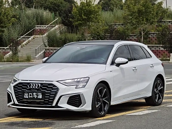 Audi A3 2022 Sportback 35 TFSI Fashionable and Sporty купить по цене 2 464 936 ₽  на сайте DeffCars