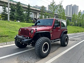 Wrangler 2013 3.6L Sahara two-door version купить на сайте DeffCars