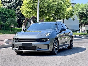 Lynk & Co 03 2021 model 2.0TD Automatic Power Pro купить по цене 2 068 792 ₽  на сайте DeffCars