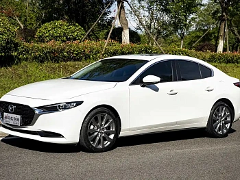 Mazda 3 Anksela 2021 2.0L Automatic Elegant Edition купить по цене 2 088 583 ₽  на сайте DeffCars