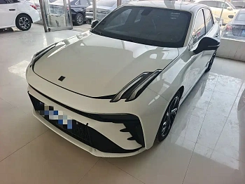 Lynk & Co 03 2023 1.5TD DCT Plus купить на сайте DeffCars