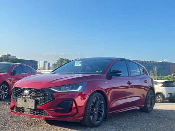 Focus 2022 hatchback EcoBoost 180 automatic ST Line купить по цене 1 866 992 ₽  на сайте DeffCars