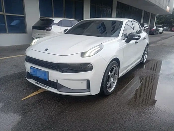 Lynk & Co 03 2020 1.5TD DCT Power Pro Edition купить по цене 1 858 452 ₽  на сайте DeffCars