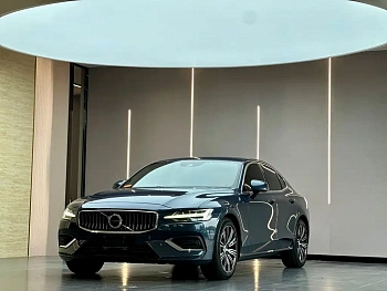 Volvo S60 2021 T4 Zhiyuan Luxury Edition купить на сайте DeffCars