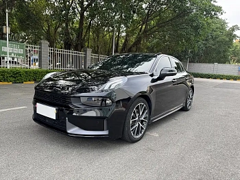 Lynk & Co 03 2022 model 2.0TD DCT Power Pro купить по цене 2 128 985 ₽  на сайте DeffCars