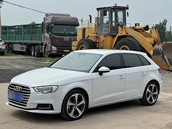 Audi A3 2020 Sportback 35 TFSI Advantageous National VI купить по цене 2 085 017 ₽  на сайте DeffCars