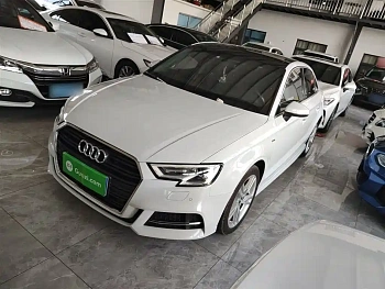 Audi A3 2018 30th Anniversary Limousine 35 TFSI Fashion купить на сайте DeffCars