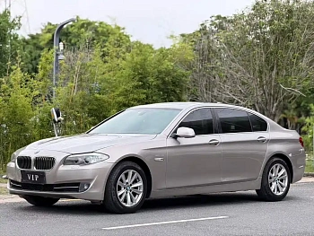 BMW 5 Series 2013 520Li Classic купить на сайте DeffCars
