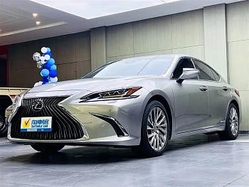 Lexus ES 2018 300h Executive Edition National V купить на сайте DeffCars