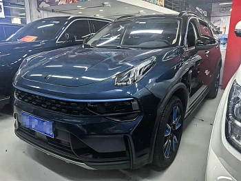 Lynk & Co 01 2021 model 2.0TD Two-wheel drive Pro купить по цене 2 273 449 ₽  на сайте DeffCars