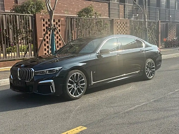 BMW 7 Series 2021 740Li Leading M Sports Package купить на сайте DeffCars