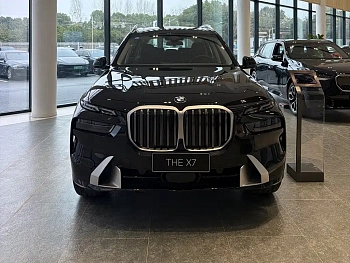BMW X7 2024 xDrive40i Leading Luxury Package купить на сайте DeffCars