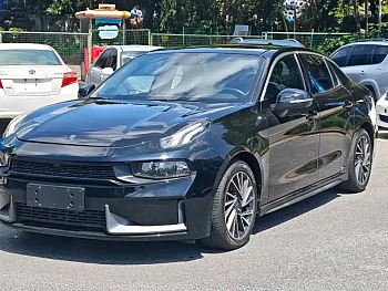 Lynk & Co 03 2022 1.5TD DCT Pro купить на сайте DeffCars