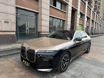 BMW 7 Series 2023 735Li M Sports Package купить на сайте DeffCars