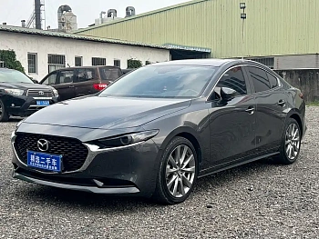 Mazda3 Angkesela 2021 2.0L Automatic Premium Edition купить на сайте DeffCars
