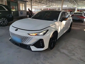 Changan UNI-V 2022 1.5T Premium Model купить по цене 2 253 654 ₽  на сайте DeffCars